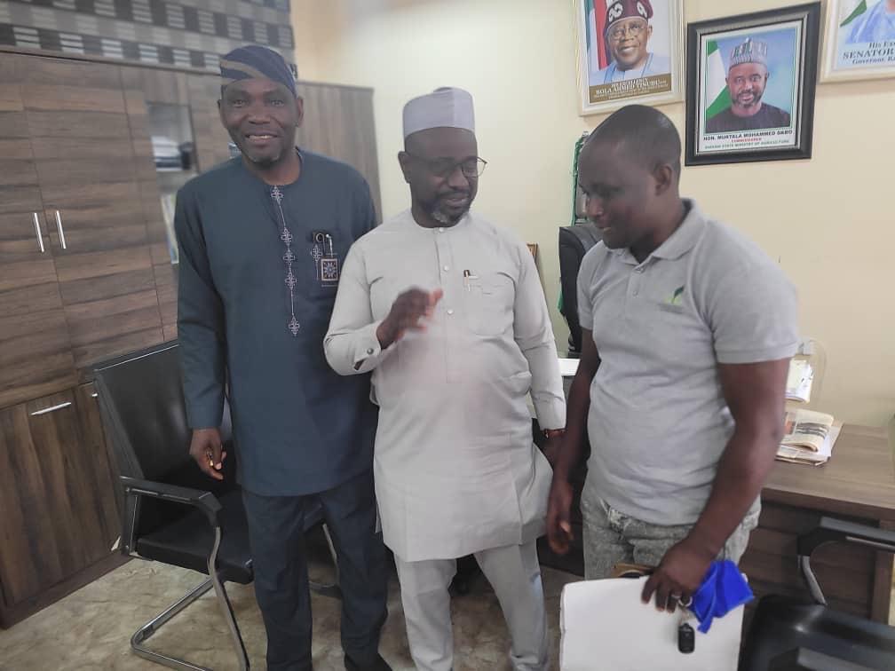 Akajuma leadership meeting with government officials